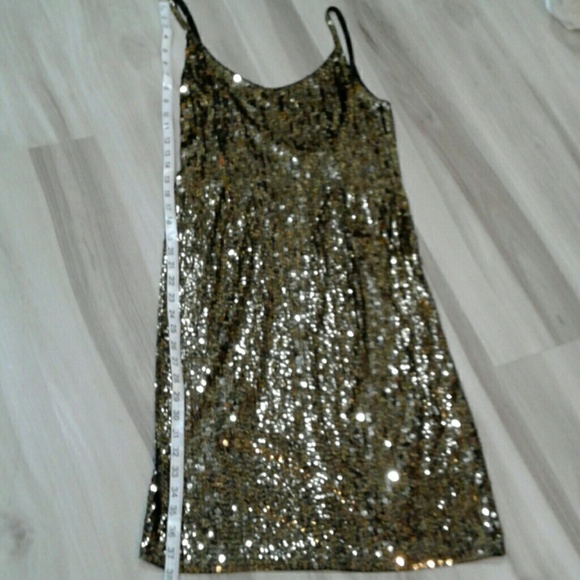 Sequins dress - Picture 4 of 4